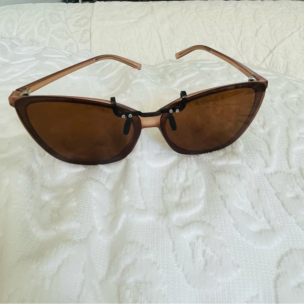 Zenni Eye Glasses Frames & Sunglass Clip